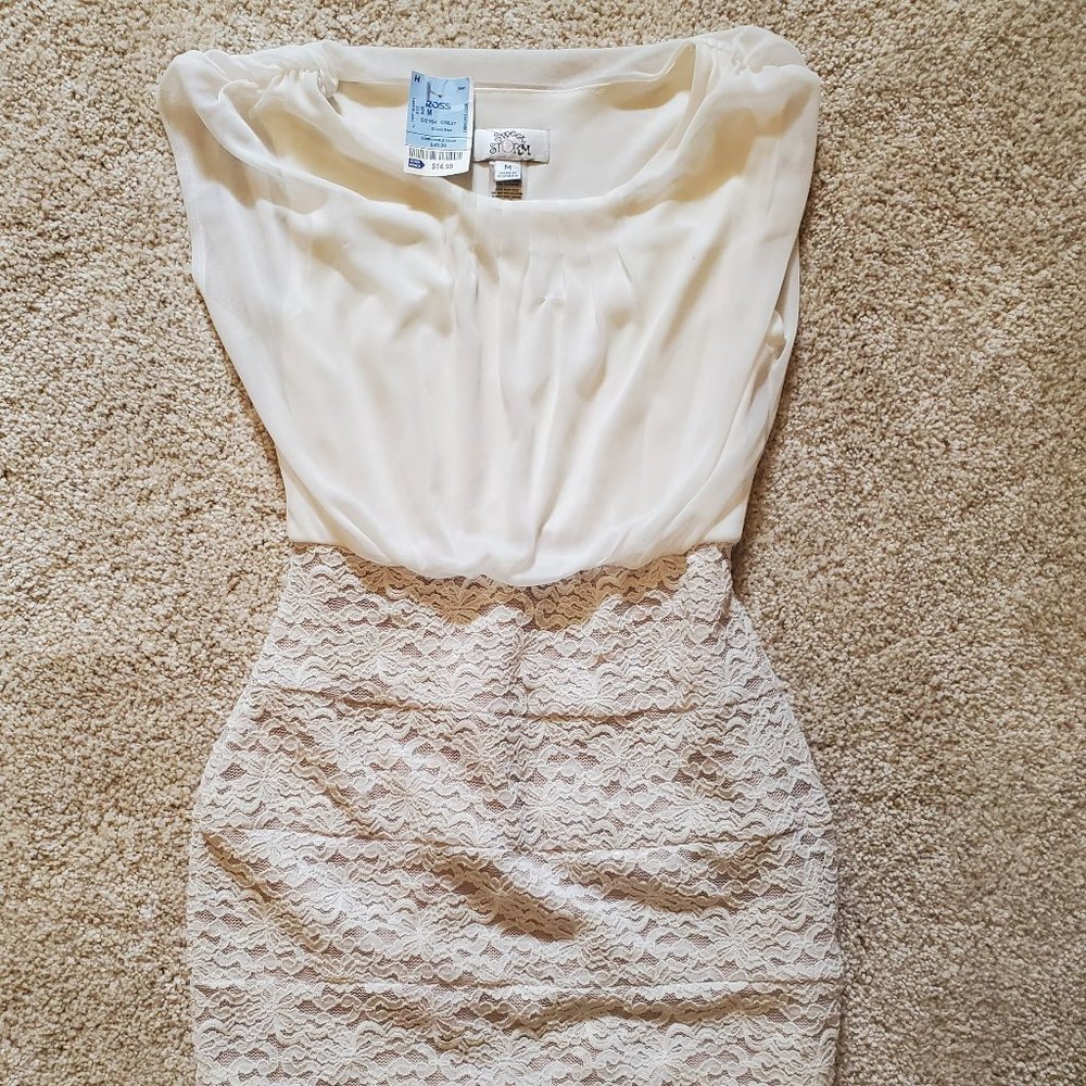 Size M Lace Coctail Dress